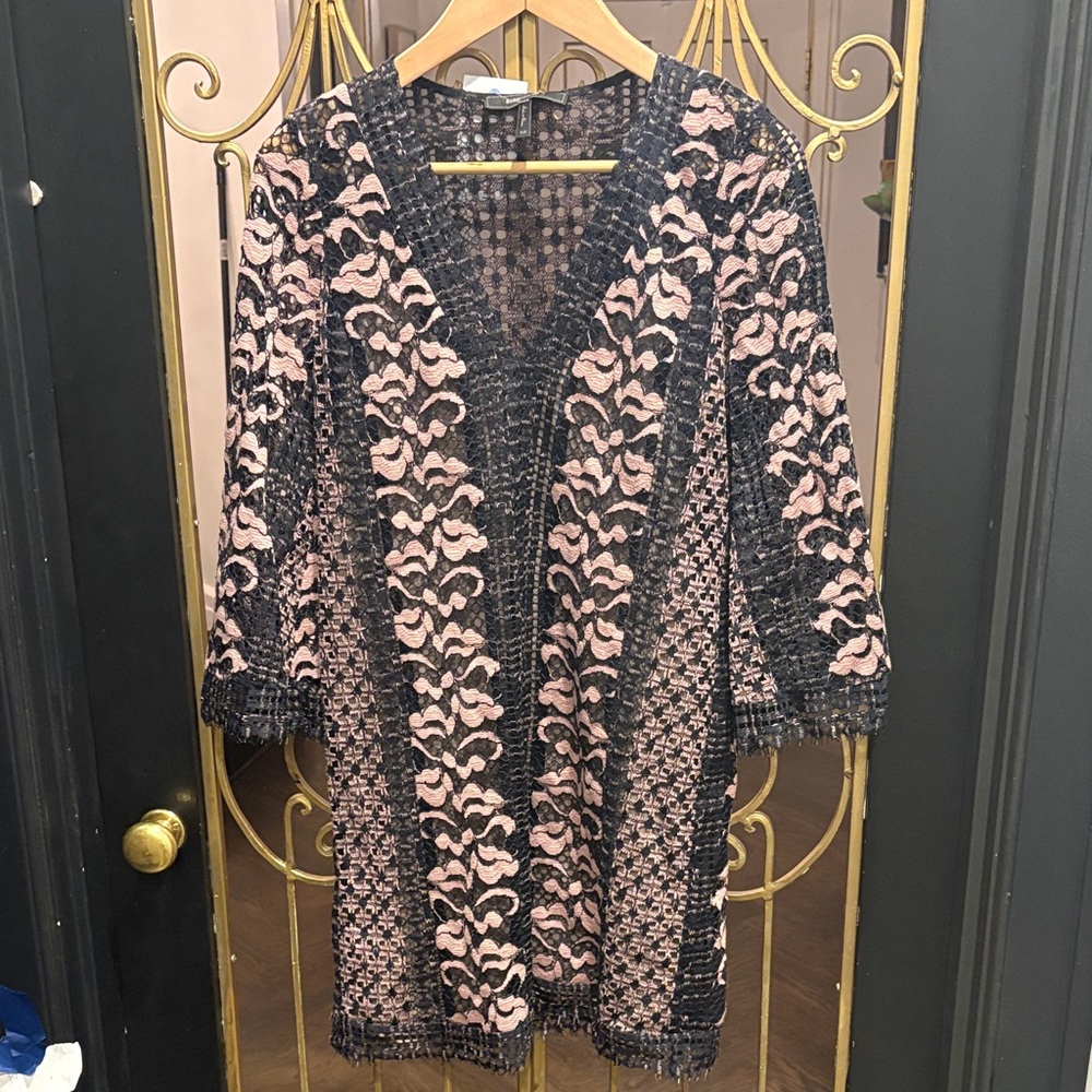 Valentine Black and Pink Lace v neck Dress xsmall Bcbg max azria sheer sleeve